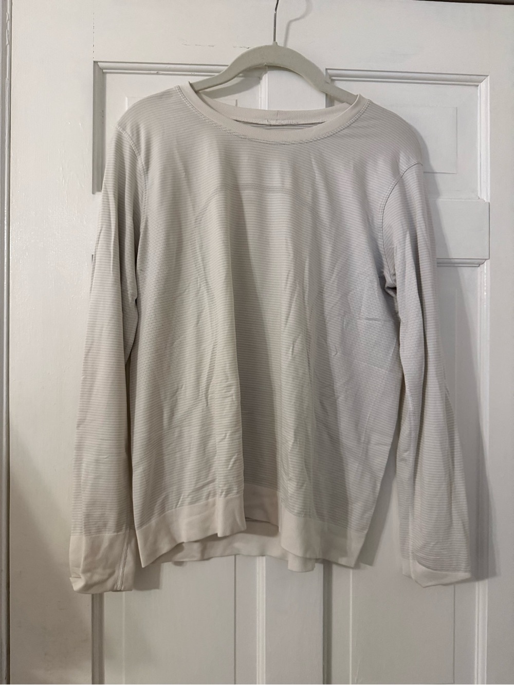 lululemon athletica Relaxed Swiftly Long Sleeve Crew in Off-White